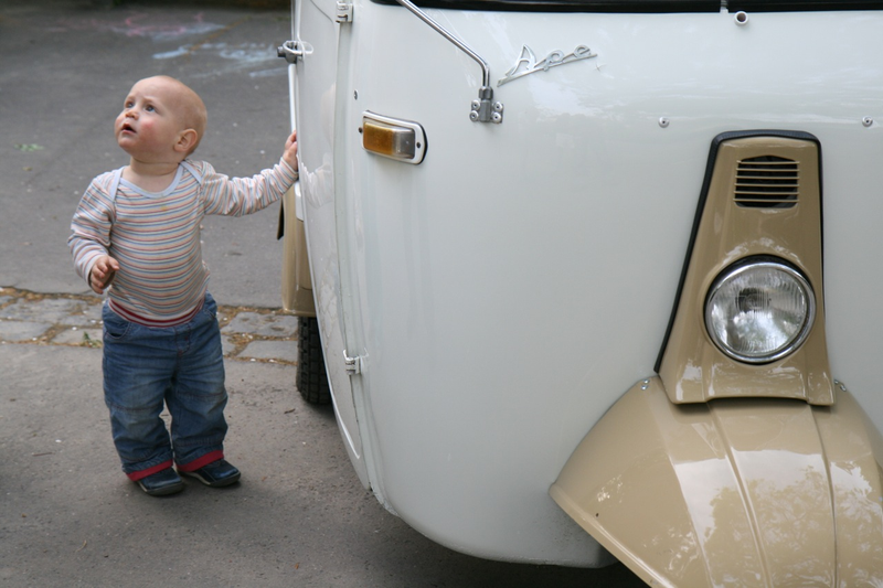 Illustration for article titled The Piaggio Ape: Buzzing About in Europe’s Cutest Truck